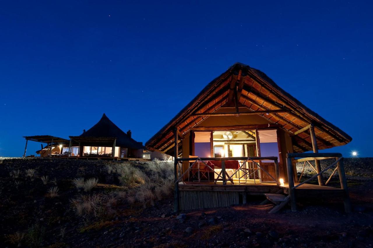 سيسريم Wilderness Safaris Kulala Desert Lodge المظهر الخارجي الصورة