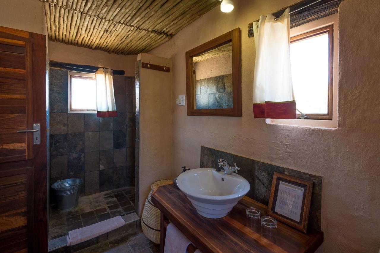 سيسريم Wilderness Safaris Kulala Desert Lodge المظهر الخارجي الصورة